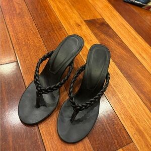 Black Braided Women's flip flop heels